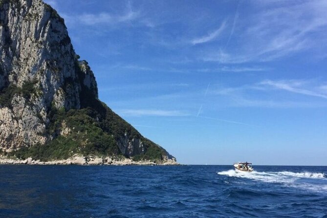 Luxury Capri Dining Experience & Aperitif with Yacht Transfer - Aperitif on Board: The Small Included Detail That Works