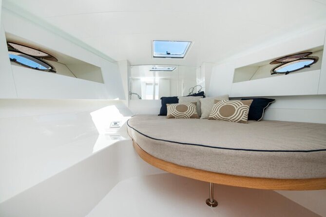 Luxury Capri Dining Experience & Aperitif with Yacht Transfer - Who This Private Capri Yacht and Dining Plan Fits Best