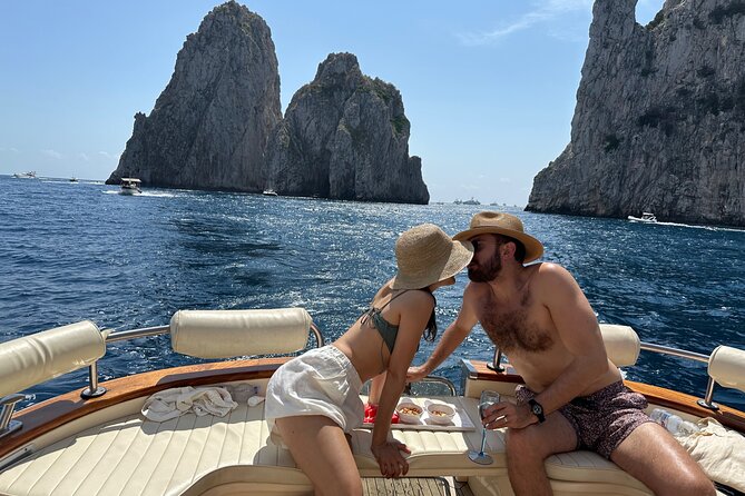 Luxury private boat tour to Capri and Blue Grotto on Gozzo 32 ft - Key things that make this Capri boat day worth it