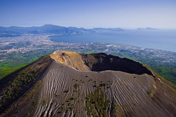 Mt Vesuvius E-Bike Tour - The Asphalt E-Bike Climb: The Vegetation Shift You’ll Actually Feel
