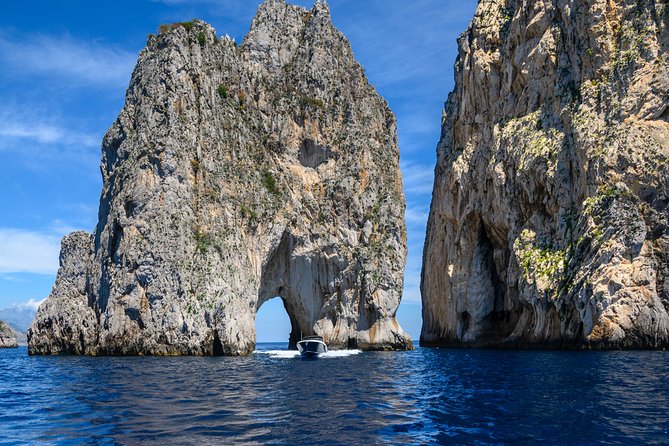 One Day Private Boat Tour of Capri - Sailing out of Sorrento: the kind of start that saves energy