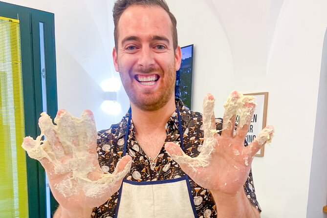 Pizza Class in Sorrento - Napoli Style Rolling and Handling: The Skill You Take Home