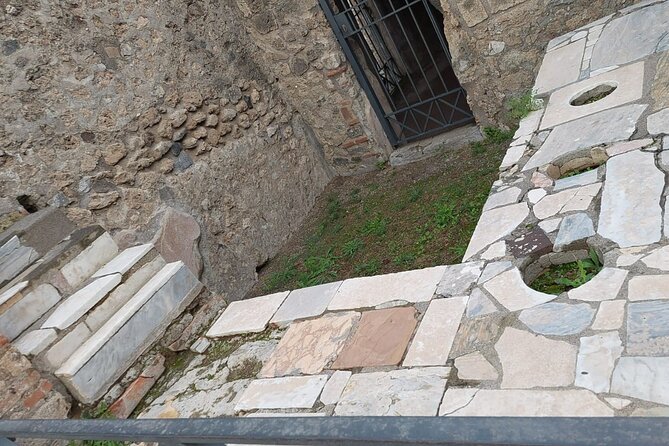 Pompeii and Herculaneum with Wine Tour - Wine stop around Vesuvius: what to expect and how to budget