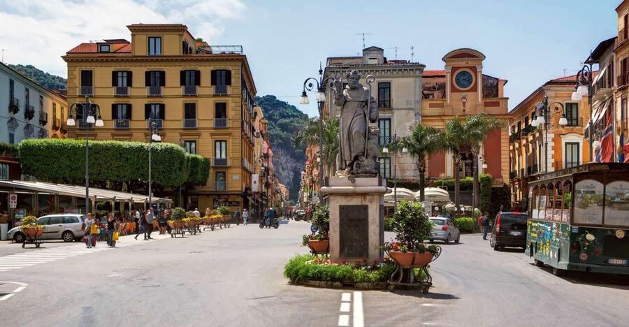 Pompeii and Sorrento Wheelchair Accessible Private Tour - Two Hours in Pompeii: How to Make It Count