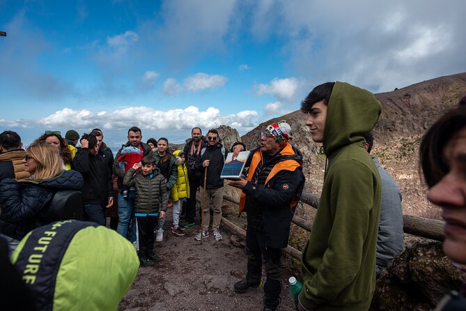 Pompeii and Vesuvius Small Group Tour from Sorrento with Pizza - Pompeii Highlights Tour: Forum, Thermopolis, Lupanare, and Stabian Baths