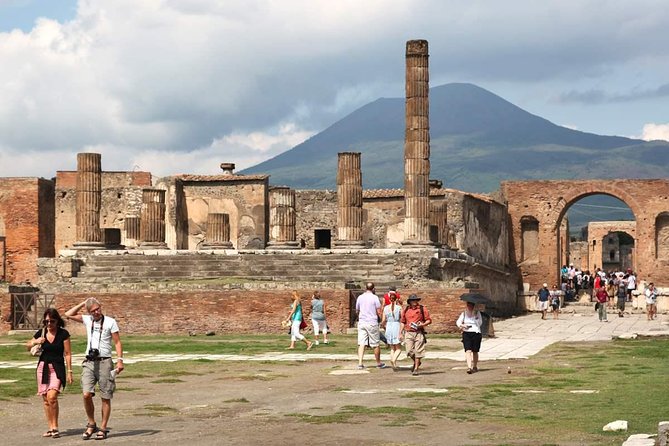 Pompeii & Herculaneum - Skip the line from Sorrento - Lunch at a nearby restaurant: included, but quality varies