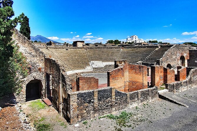 Pompeii & Mount Vesuvius Tour with Guided Visit, Tickets & Lunch - From Sorrento to Pompeii: the Morning Rhythm