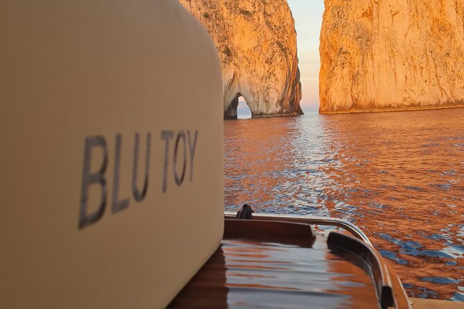 Private 4-Hour Boat Tour to Capri island with limoncello tasting - Blue Grotto pass: worth hoping for, not relying on