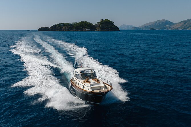 Private Amalfi Coast Tour in a Apreamare 38ft DIAMOND Boat - What’s included onboard, and what you need to plan for