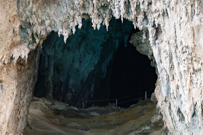 Private Boat Tour of Capri From Sorrento on Sorrentine Gozzo - Blue Grotto planning: the €14 ticket you should budget now