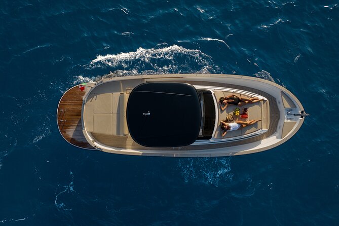 Private Capri Boat Tour in a Luxury Gozzo Apreamare 35ft - Who This Private Capri Boat Tour Is Best For