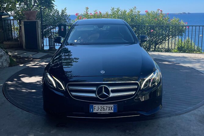 Private Car Transfer from Sorrento to Positano - The vehicle and luggage: why “spacious” matters on the Amalfi Coast