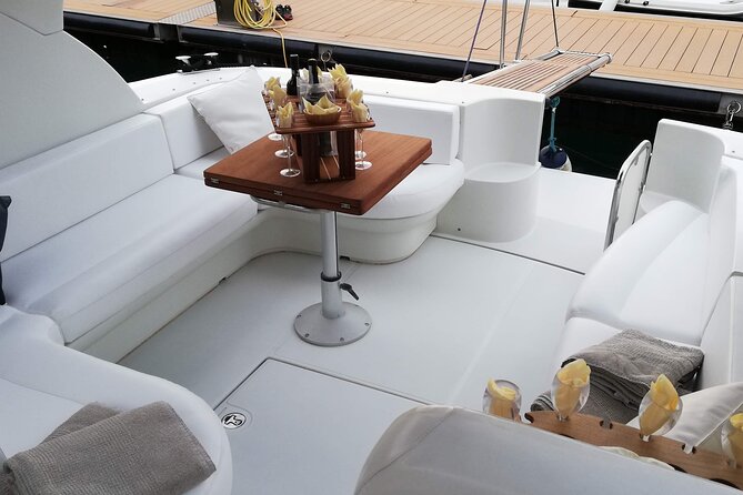 Private Cruise to Ischia and Procida - Yacht 40' - Ischia by sea: Carta Romana, Aragonese Castle, and Ischia Porto