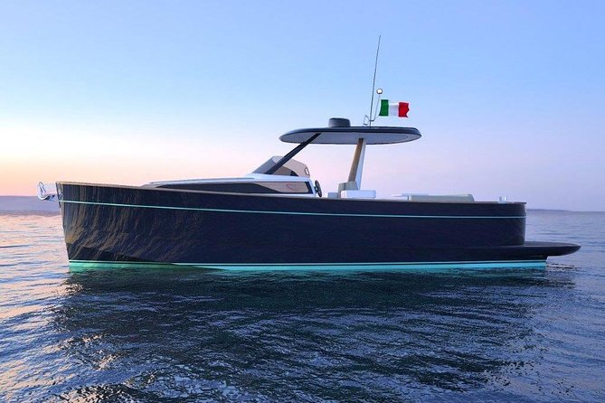 Private Ischia & Procida Tour FD with a Gozzo Apreamare 35ft - Key things that make this private Ischia and Procida day work