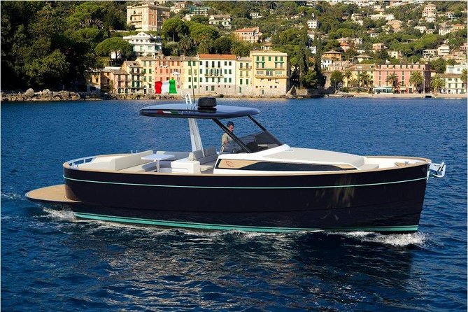 Private Ischia & Procida Tour FD with a Gozzo Apreamare 35ft - The water time: hidden coves, swimming, and snorkeling gear