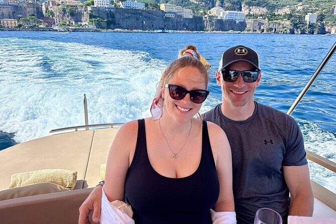 Private Ischia & Procida Tour FD with a Gozzo Apreamare 35ft - Procida: pastel streets, seaside pauses, and seafood options