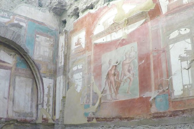 Private Pompeii and Herculaneum from SORRENTO - The optional Torre Annunziata wine-farm lunch on Vesuvius slopes