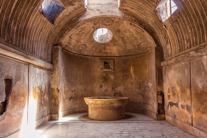 Private Pompeii Tour with Archaeologist & Winery on Mt Vesuvius - Forum power stops you will not want to miss: Basilica, Apollo, and the main plaza