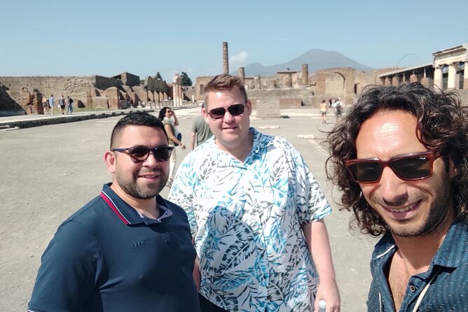 Private Pompeii Tour with lunch and Olive Oil Factory Experience - Getting started in Sorrento at 9:00 with pickup that actually helps