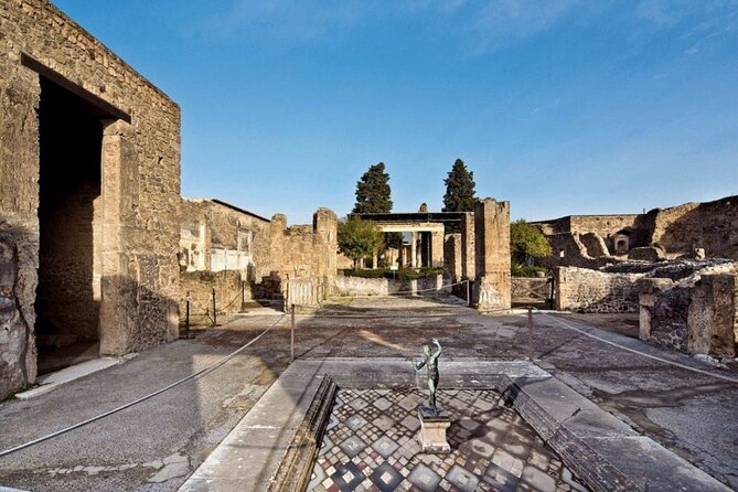 Private Pompeii Tour with lunch and Olive Oil Factory Experience - Price and what you truly get for $528.67 per person