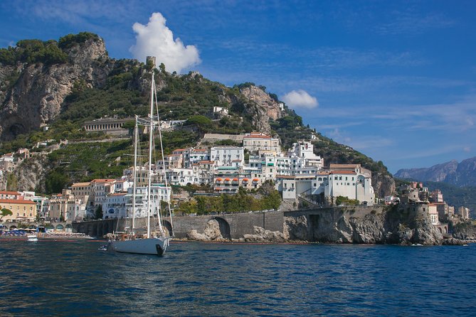 Private sailing trip along Capri and the Sorrento Coast - Faraglioni or Grotta Azzurra: Picking Your Capri Highlight