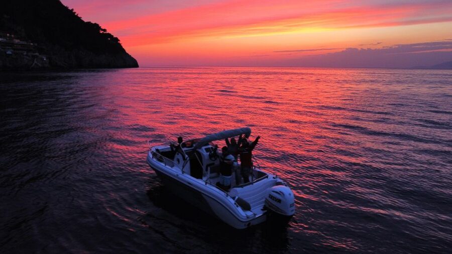 Private Sunset boat tour - Spiaggia La Marinella and the sunset payoff