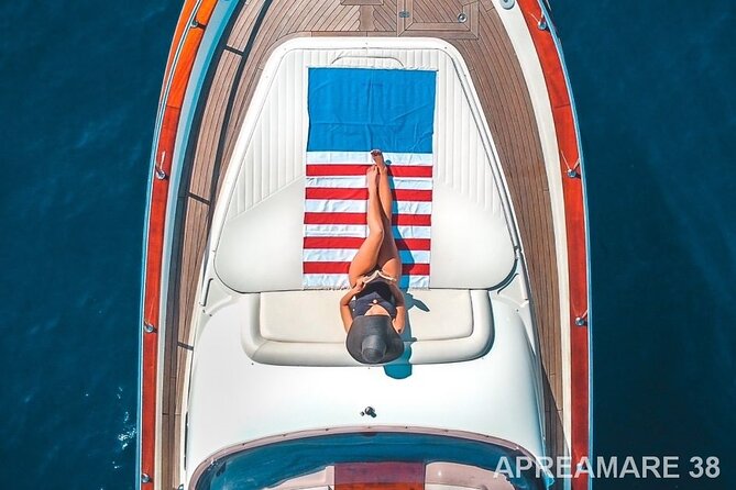 Private tour in Premium Yacht from Sorrento to Capri and Positano - Premium yacht day: Sorrento to Capri and Positano, without the crowds