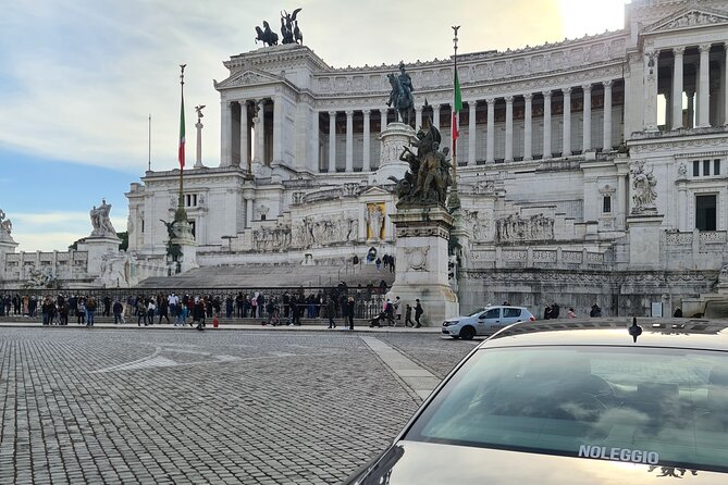 Private Tour of Rome from Sorrento - Piazza di Spagna and the Spanish Steps: Break, Sip, Shop