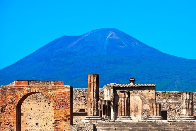 Private Tour Pompeii, Vesuvius and Herculaneum - Getting to Pompeii comfortably, then spending your time well