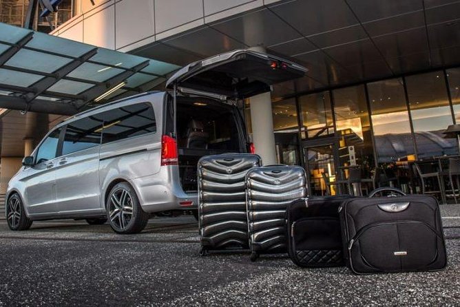 Private transfer Sorrento to Naples Airport OR Naples to Sorrento - Private Door-to-Door Transfer Between Sorrento and Naples Capodichino