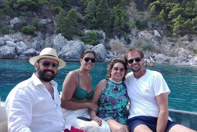 Shared boat tour from Sorrento to discover Capri - Price and logistics: what you really pay (and what you get)