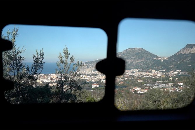 Shared Transfer from Sorrento to Naples Airport - Communication That Reduces Stress (When You Match It to the Correct Meeting Point)