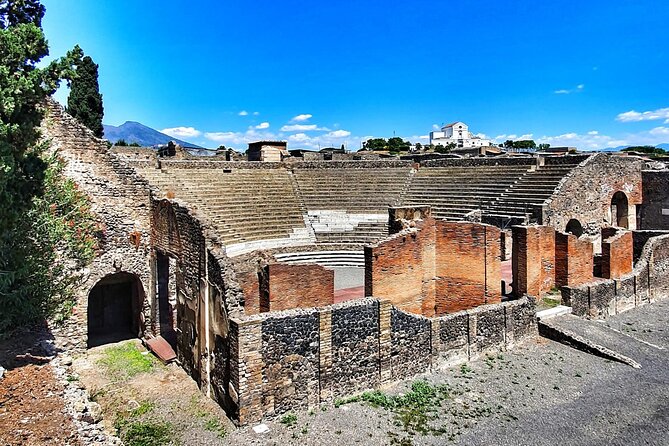 Skip the line Pompeii Guided Tour - Getting to Pompeii from Sorrento or Naples Without the Usual Hassle