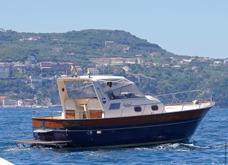 Sorrento: Amalfi Coast Full-Day Boat Tour with Limoncello - Li Galli swim and snorkeling: where the day turns fun