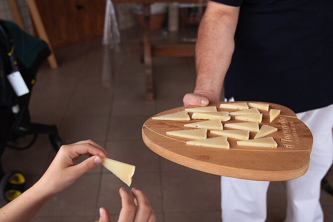 Sorrento Ape Tour, Lemon Garden, Mozzarella Show & Pizza Class - Back to Schiazzano: Your Neapolitan Pizza Lesson