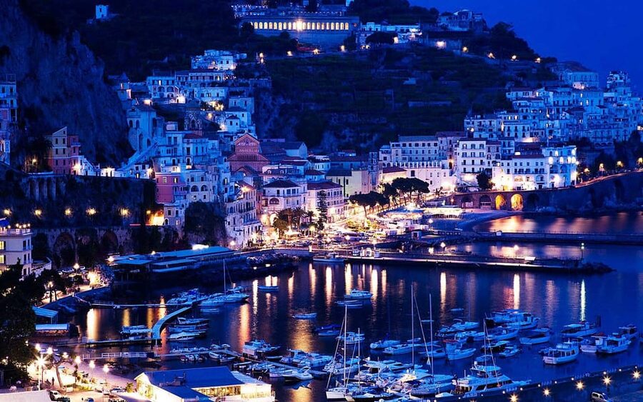 Sorrento by night... with a tasty surprise - Key things to know before you go