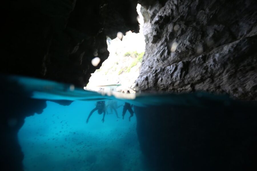 Sorrento: Capri and Blue Grotto Boat Cruise with Drinks - Capri by Water: Faraglioni, Grottos, and Those Cliff Views