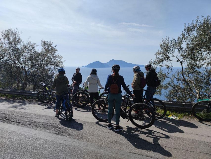 Sorrento Coast E-Bike Tour and Visit at Vinegar Cellar - Practical tips so your ride feels smooth