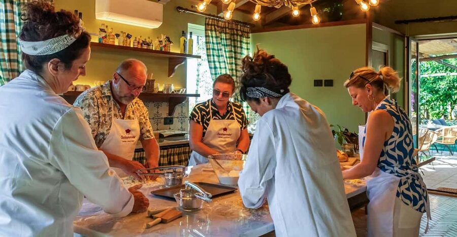 Sorrento Cooking Class: Taste the Tradition feel the Love - The Villa Setting With Mount Vesuvius in View