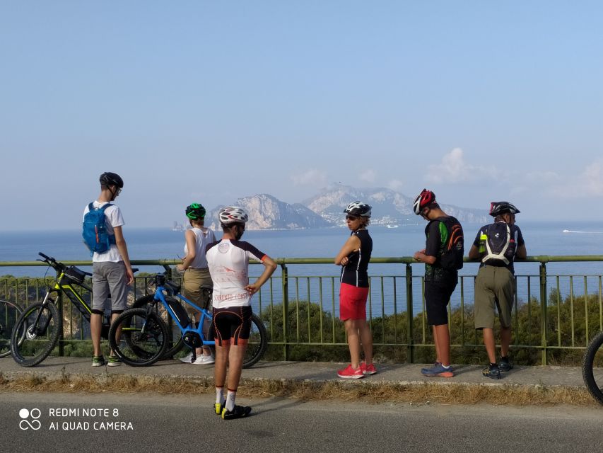 Sorrento: E-Bike Wine & Food Tour - From Piazza Andrea Veniero to the sea horizon