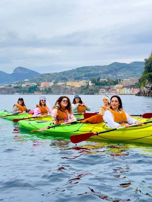 Sorrento: Guided Kayak Tour + Free 1h Paddleboarding - Key Things to Know Before You Go