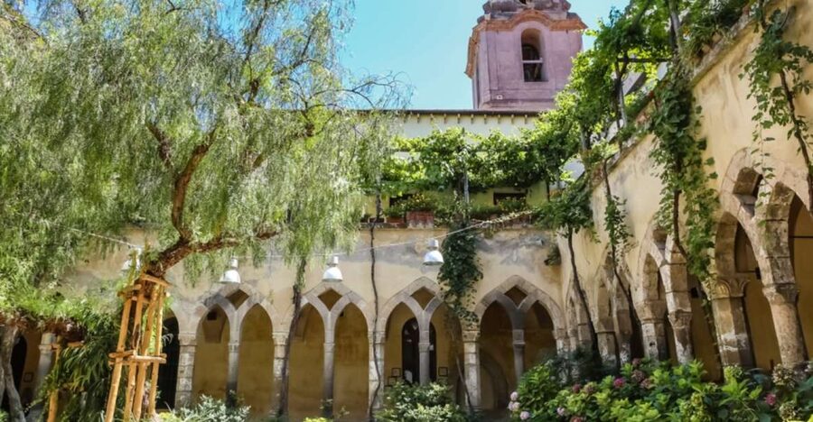 Sorrento: Guided Walking Tour & Limoncello Tasting - Via San Cesareo: Sorrento’s Old Street Energy