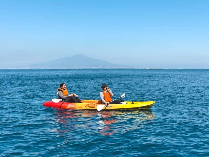 Sorrento: kayak small group tour to Bagni Regina Giovanna - Paddling the Sorrento coast: the views you’re actually paying for