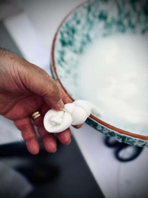 Sorrento: Mozzarella experience. Say CHEESE with us! - Lemon lemonade to organic limoncello: the tasting sequence