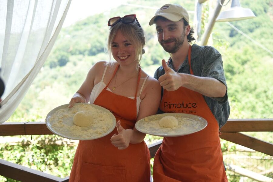 Sorrento: Pizza Lesson, Wine, and Limoncello at a Local Farm - Dinner in the Farmhouse: The Courses That Make It Feel Like a Real Meal