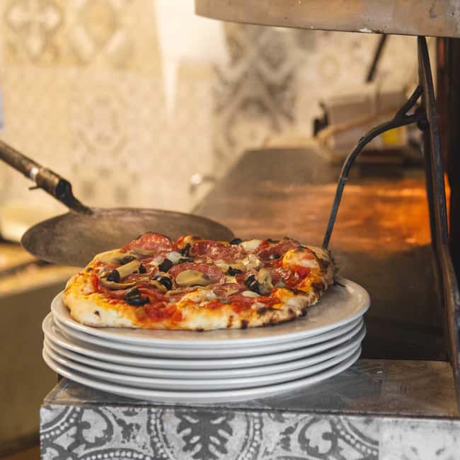 Sorrento: Pizza Making Course - Making Your Own Pizza: the hands-on part that you’ll remember