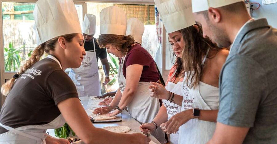 Sorrento: Pizza Making Course - Getting There From Sorrento: hotel pickup really changes the day