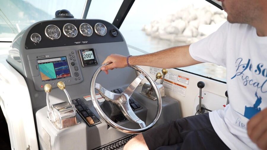 SORRENTO : PRIVATE EXCLUSIVE FISHING EXPERIENCE - Deep-sea trolling: the core technique you will be fishing with