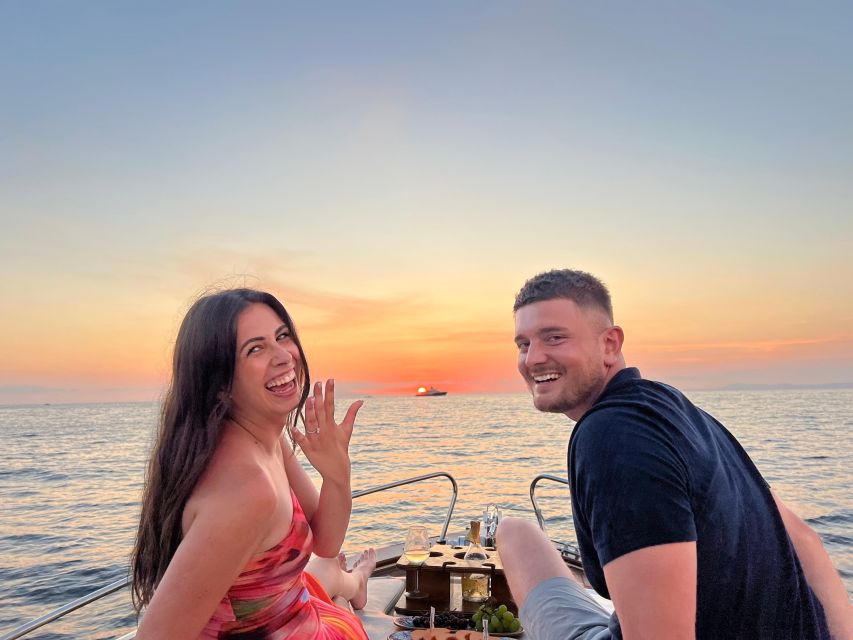 Sorrento: Private Sunset Boat Tour with Music and Aperitif - Small practical notes that can save your evening