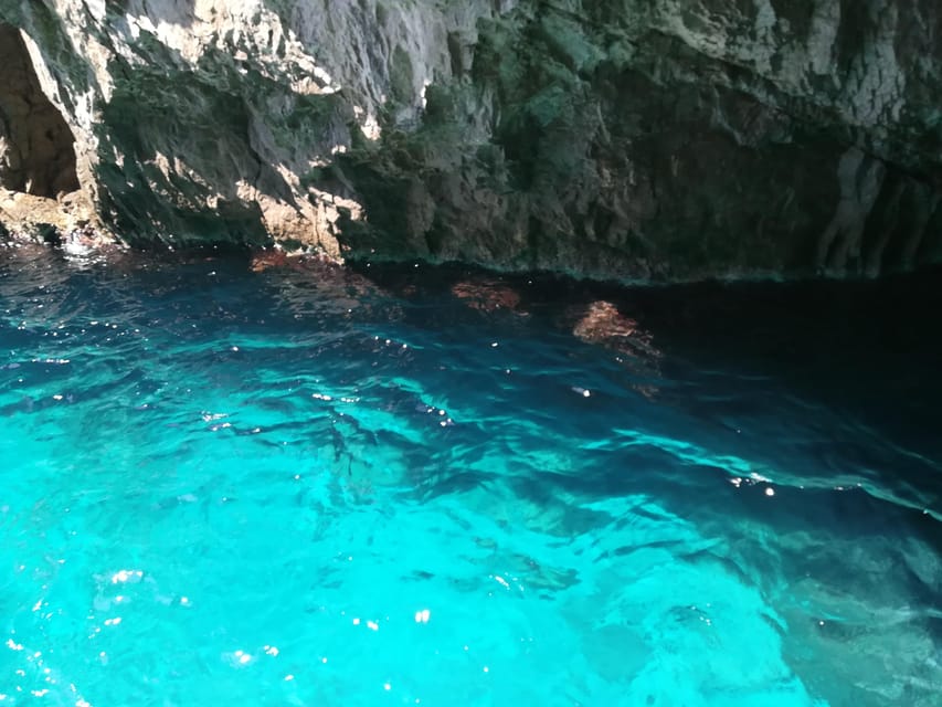 Sorrento: Shared Capri Boat Tour with Snorkeling and fun! - Cruising Capri by Boat: How the Caves Work as a Sightseeing Plan